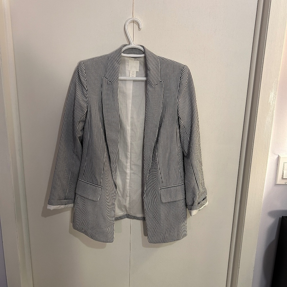 H&M Size 0 "Seersucker" Blue and White Striped Jacket